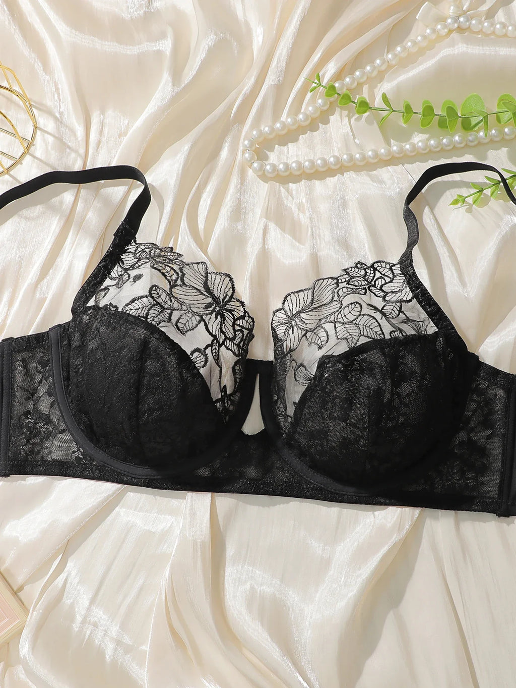 Women's embroidered lace plus size bra with steel ring gathering push up underwear suitable for full figured women MR2679