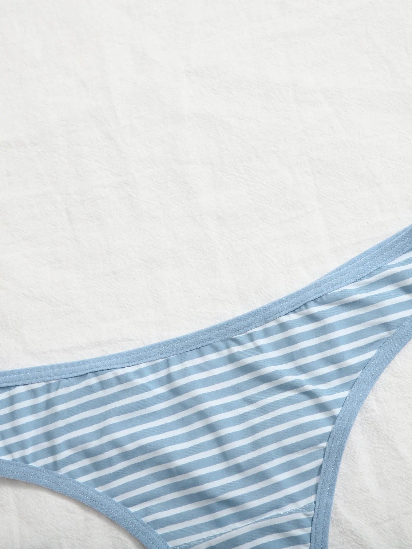 3Pcs Women's Cute And Fresh Multi-color Striped Underwear Thong Without Trace Antibacterial Daily Casual Underwear Thong C364