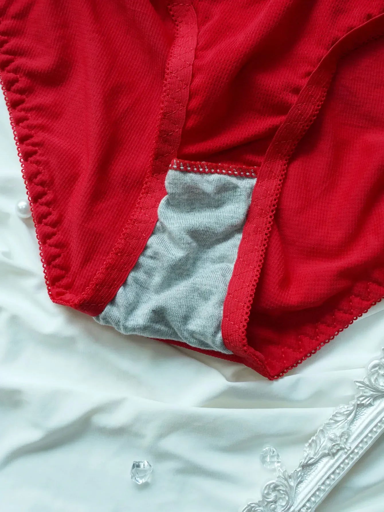 New Style Sexy Bras For Women Lingerie red Female Push Up Underwear Four season collection bra 2-piece set B6005