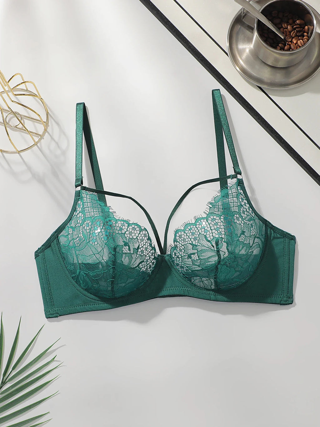 fashion Vintage Elegant French Lace Women's Bra Sexy Lingerie Green Underwear Four Seasons Brassiere MR2986