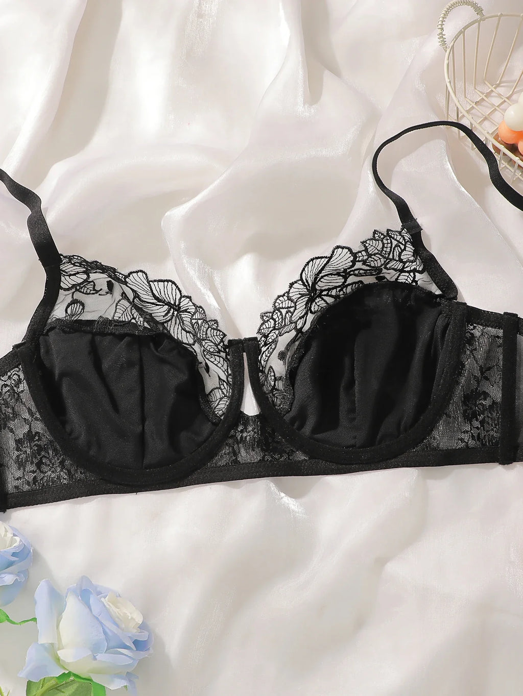 Women's embroidered lace plus size bra with steel ring gathering push up underwear suitable for full figured women MR2679