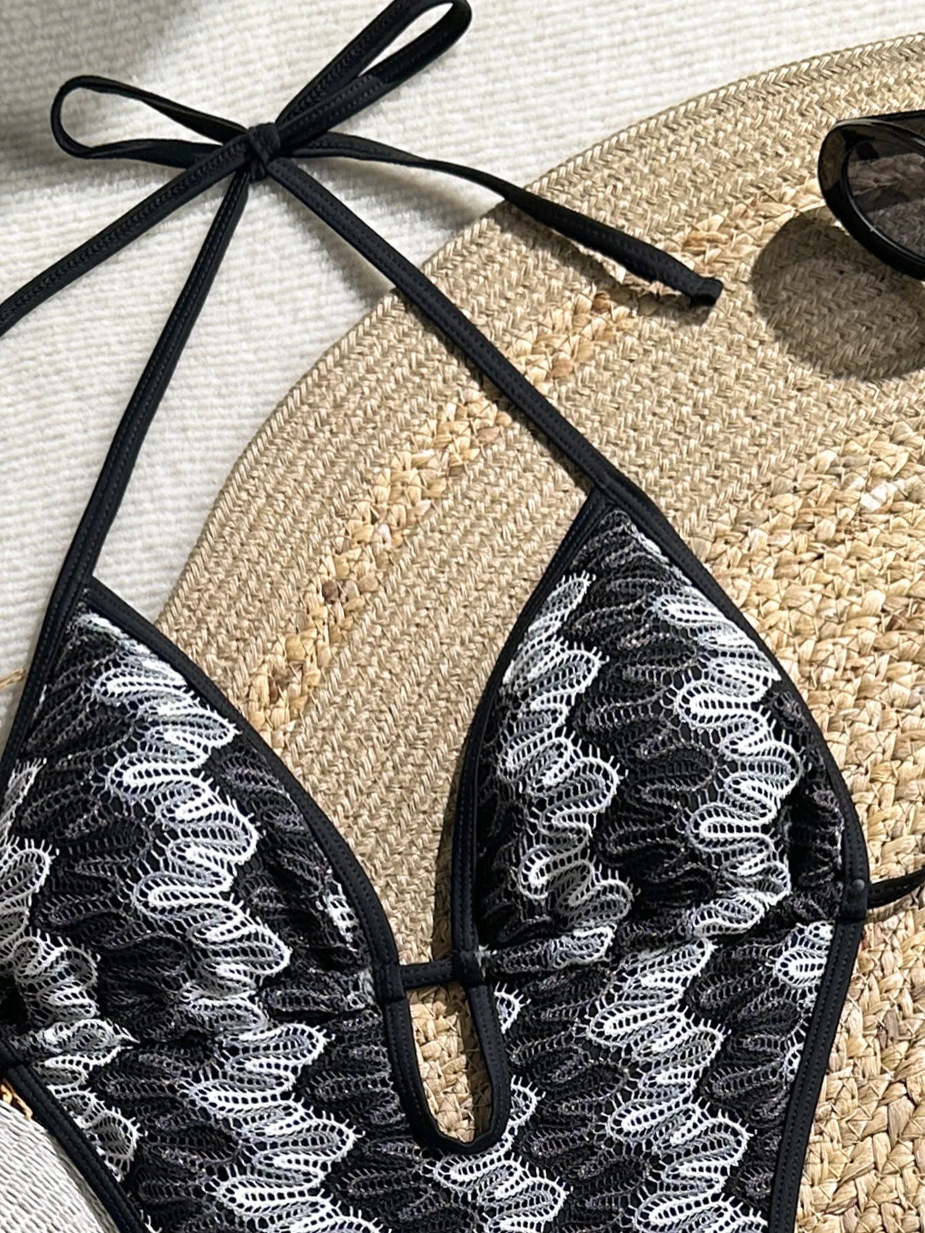 Sexy Black Stripe One Piece Swimsuit 2026 Women V Neck Hollow Out Backless Tie Side Thong Bikini Holiday Bathing Suit Swimwear