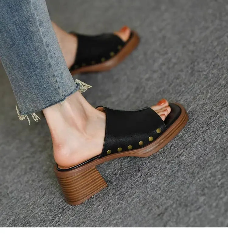 Women Beach Slippers Summer Thick Sole Anti Slip Retro Slippers Women High Heels Comfortable Shoes Zapatillas Mujer