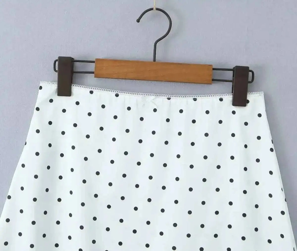 2026 Women Vintage Black White Polka Dot A-line Knee Length Skirt Sexy Low Waist Holiday Summer Skirts Slim Mini Skirts J7L2