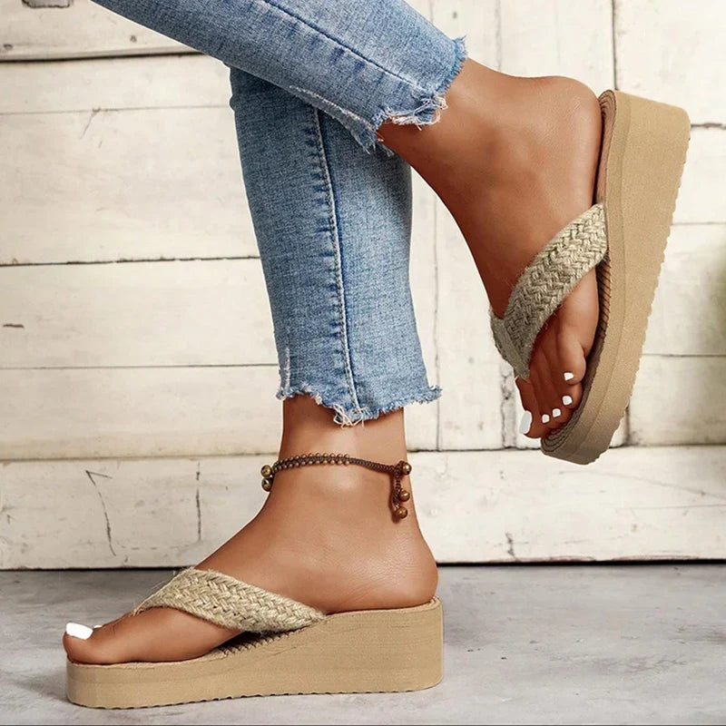 Straw Rope Weave Wedge Flip Flops Women Lightweight Thick Bottom Beach Slippers Woman 2025 Summer Clip Toe Platform Sandals