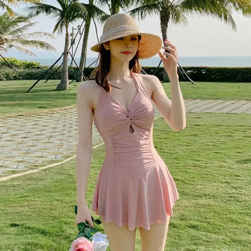 New Plus Size High-end Integrated Slim Fit Waist Sports Hot Spring Vacation Small Fresh Flat Angle Women's Swimsuit