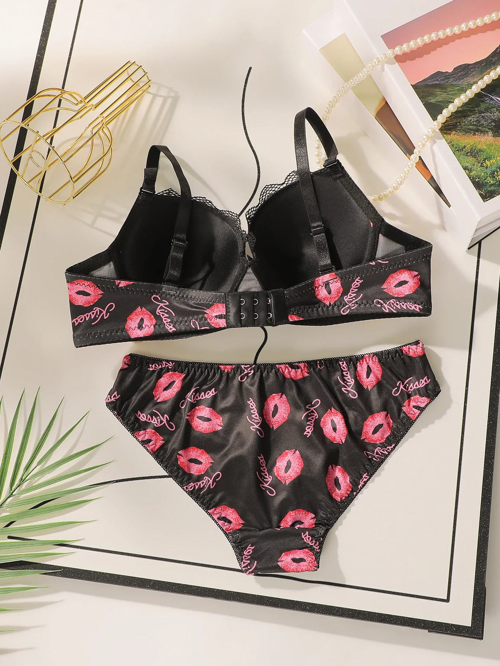 High Quality Printed Patchwork Lace Sexy Lingerie Set For Women's Push Up Bras With Steel Ring Underwear A2174