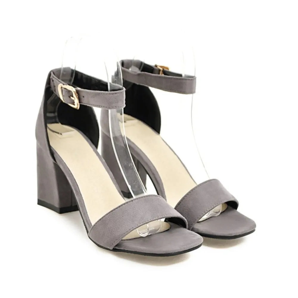 Women Sandals New Summer Fashion Sandals Medium High Heels Outdoor Elegant Wedding Shoes Bridal Plus Size Buckle Strap Sandals