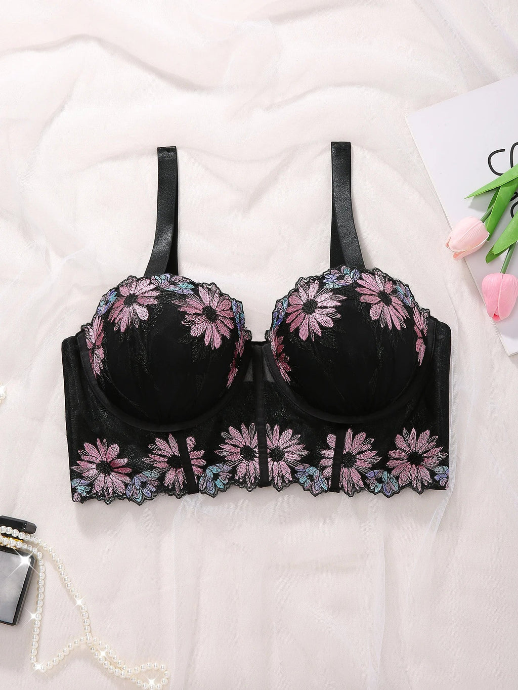D E Thin Cup Plus Size Bras Lace Embroidered Floral Push up Bra Wide Shoulder Straps Soft Side Support Underwire Bra for Women