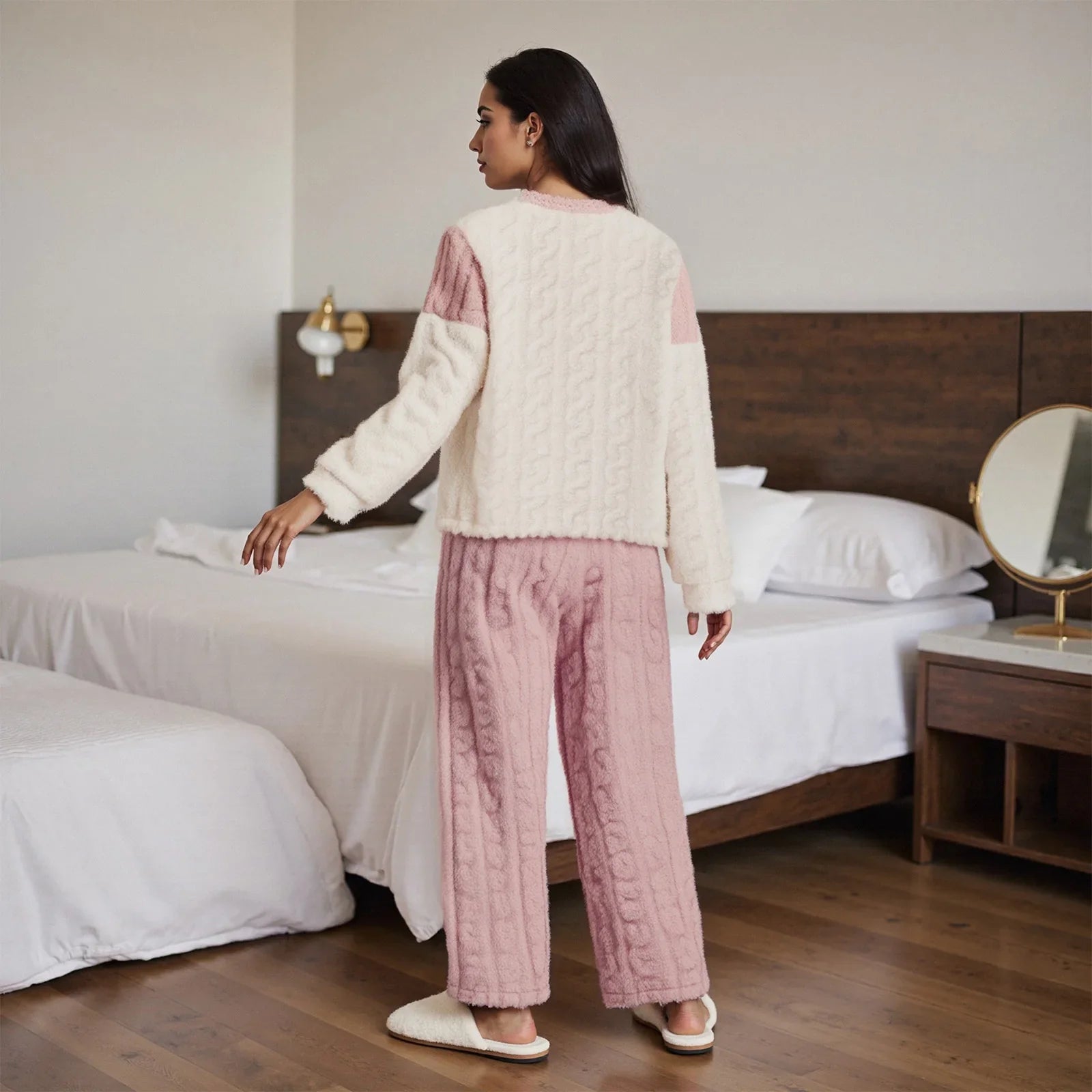 Women's 2 Pieces Valentine's Day Lounge Set Long Sleeve O Neck Heart Embroidery Jacquard Tops Pants Winter Fuzzy Sleepwear