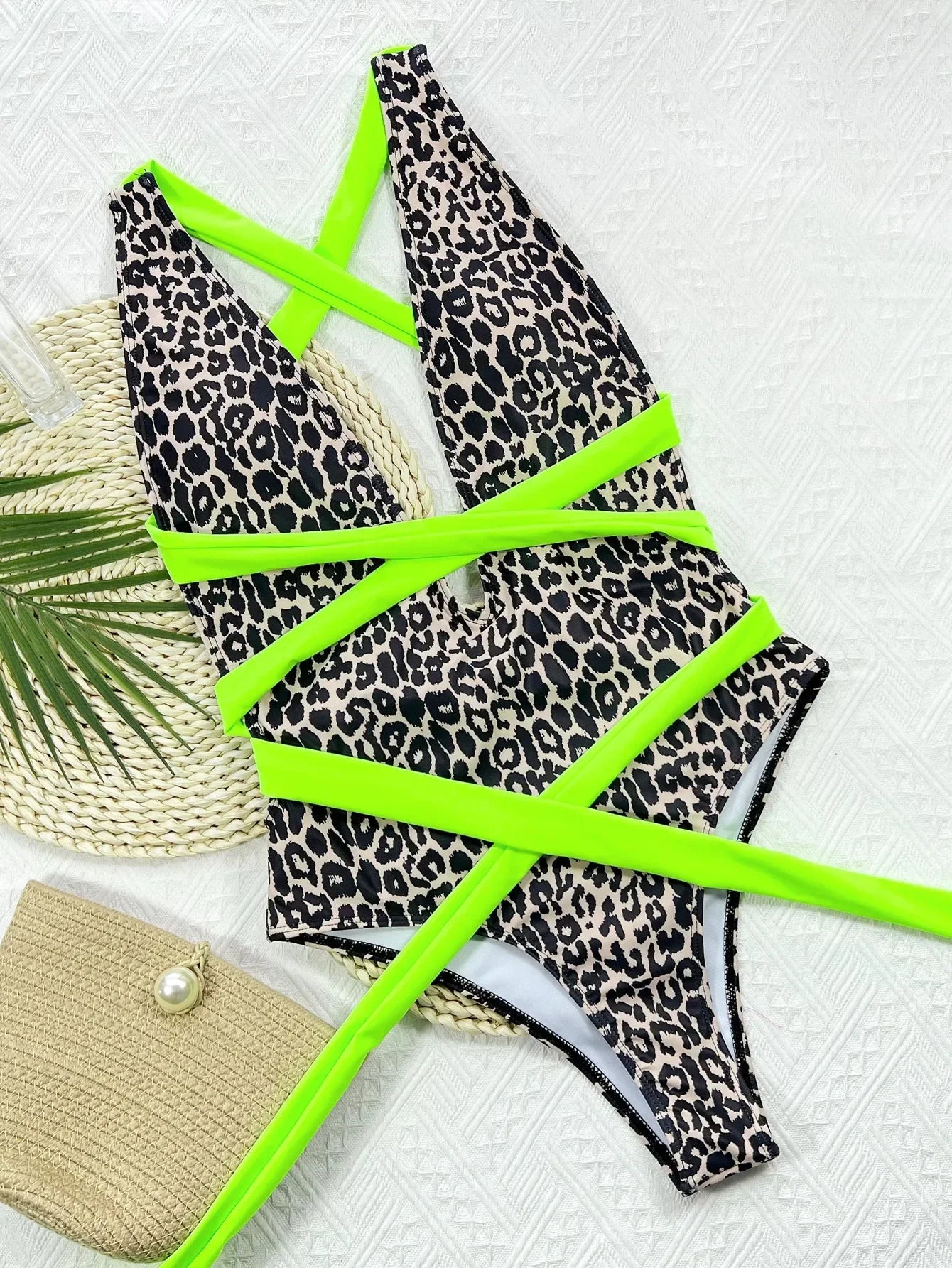 2026 New Sexy One Piece Swimsuit Swimwear Women Leopard Deep V-neck Cross Strap One-piece Bathing Suit Beachwear Banadores Mujer