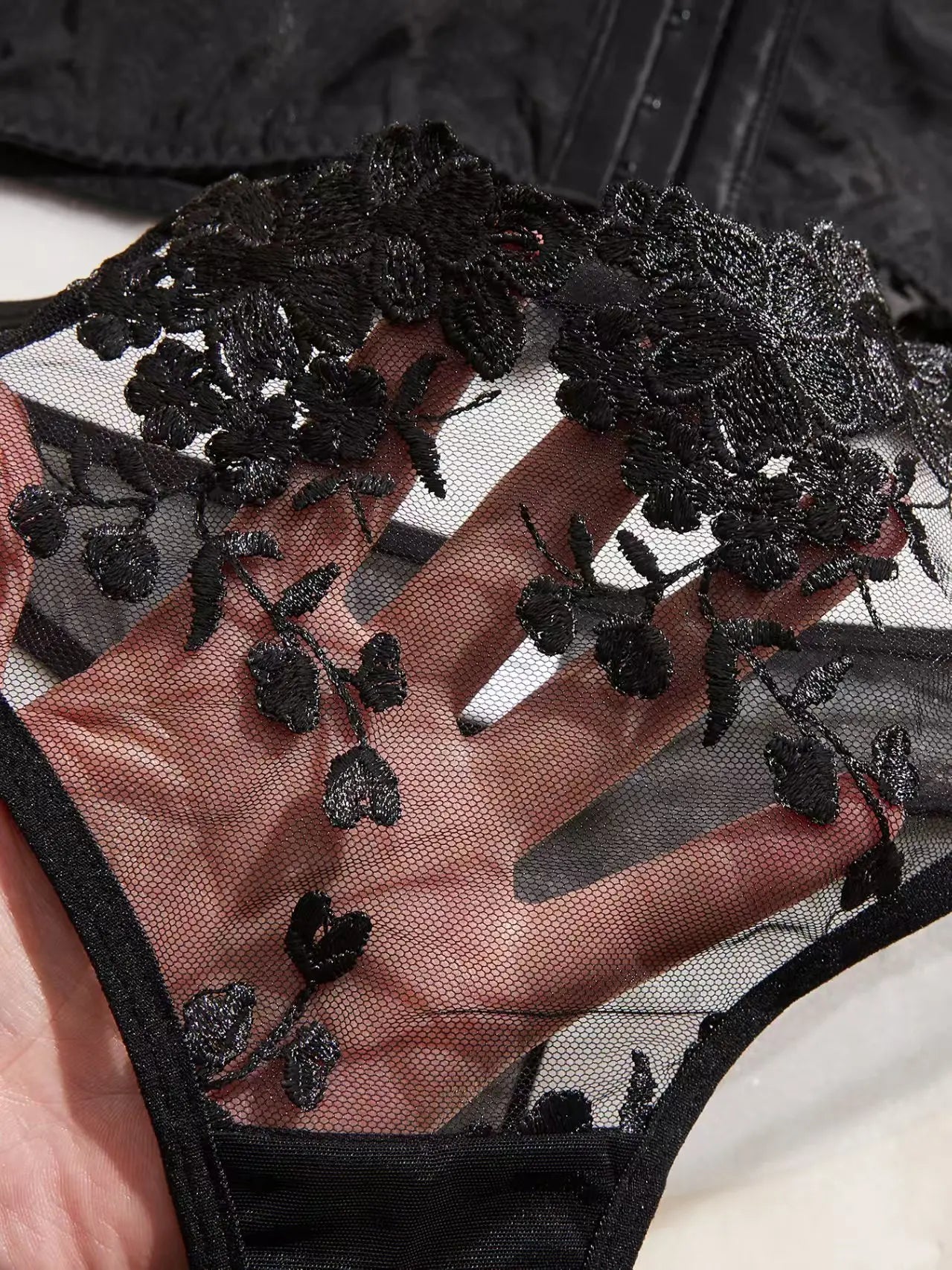 Sexy Large Size Lingerie Women Bra Set Girl Floral Lace Underwear Set Underwire Brassiere Push Up Outfit Delicate Bra Kit