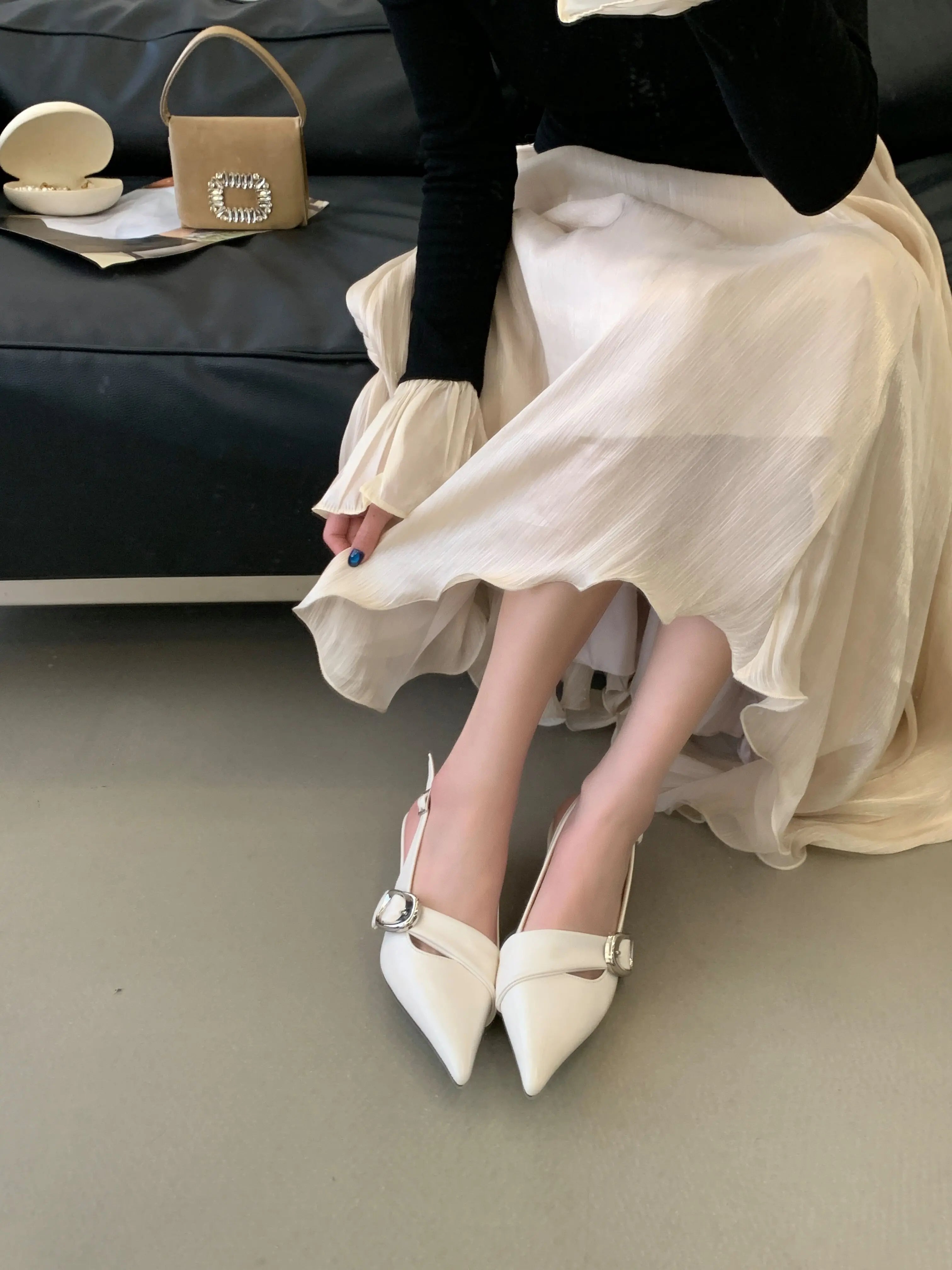 White Thin Heeled Sandals 2026 Women's Low-Heeled Shoes With Strap Brown Summer 2026 New Girls Fashion French OL Single Shoes