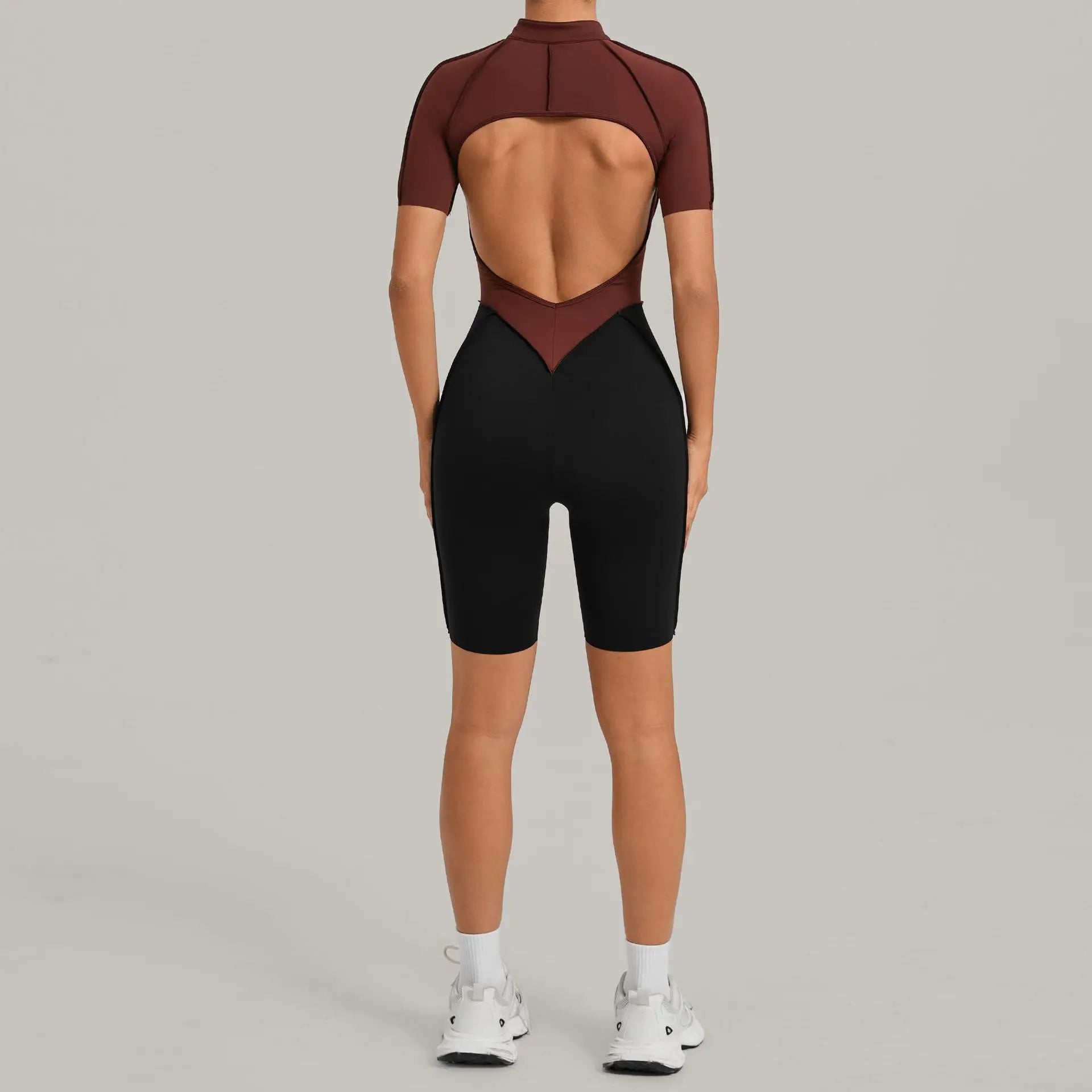 Women's Seamless Yoga Jumpsuit Sports Workout Running Hip-lifting Slim Fit Shorts One-Piece Training Fitness Gym Bodysuit