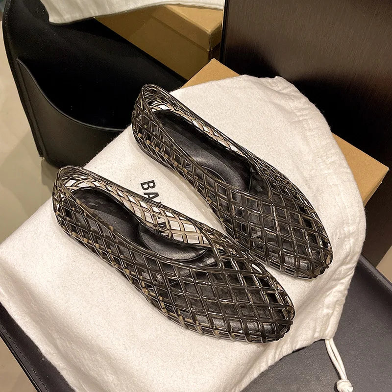 Women Crystal Jelly Shoes Girls Fashion Summer Flats Sandals V-mouth Slip-on Style Soft Sole Girls Daily Walking Driving Flats