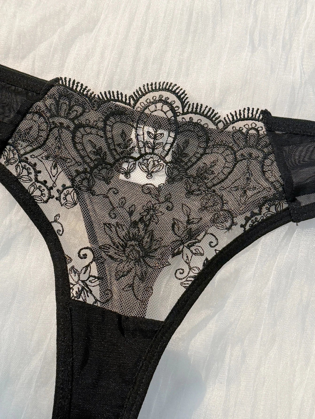 New 2-piece Women's Fashion Black Bra & Brief Sets Intimates Women's Comfortable Lightweight Bow Semi Transparent Lingerie Set