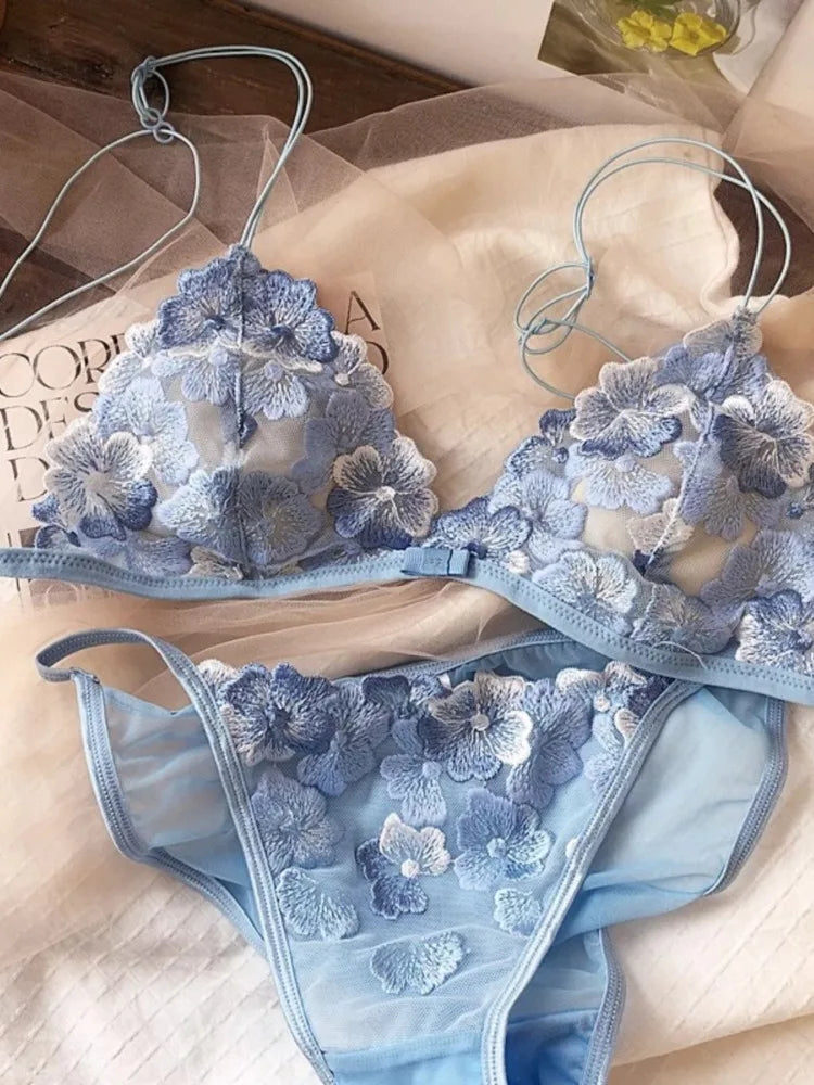 French Niche Lingerie Set Embroidered Mesh Triangle Cup Wireless Bralette Retro Thin Sexy Comfort Bra Australia MOYISU Sexy Bra