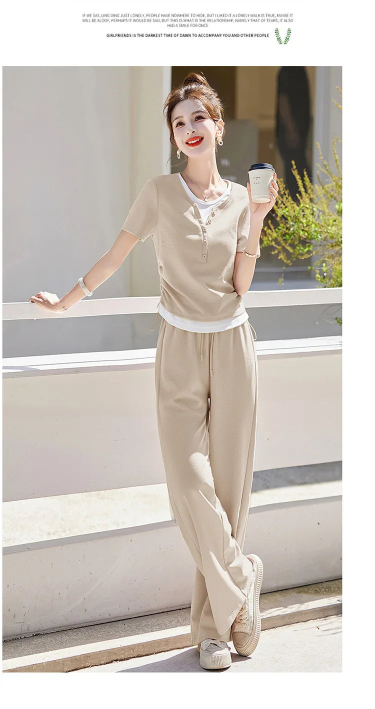 Knitted two-piece casual suit is loose and comfortable
