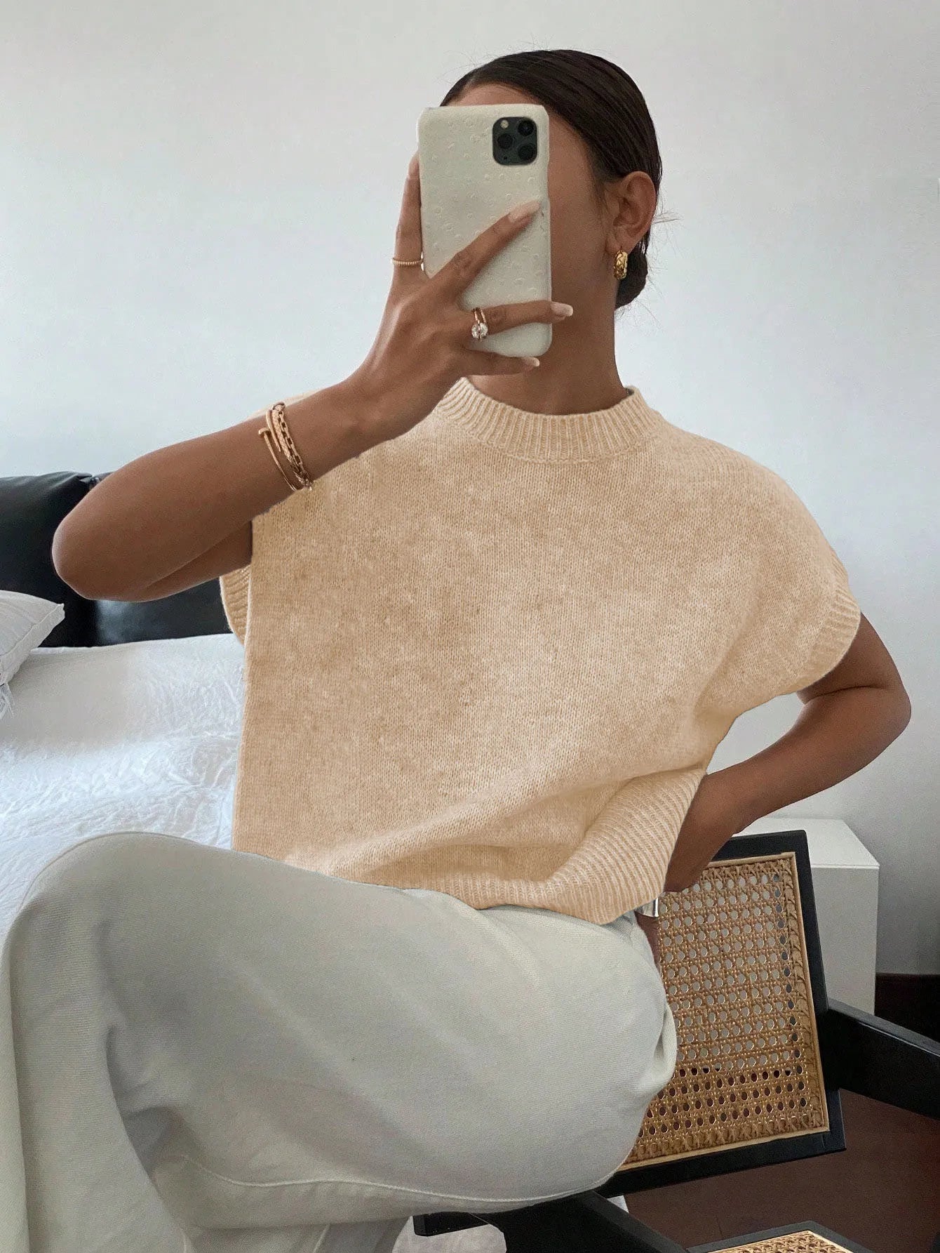 Women's Elegant Short Sleeve Knit Sweater Casual O-Neck Straight Dropped Shoulders Comfort Sweater Vest Spring/Fall