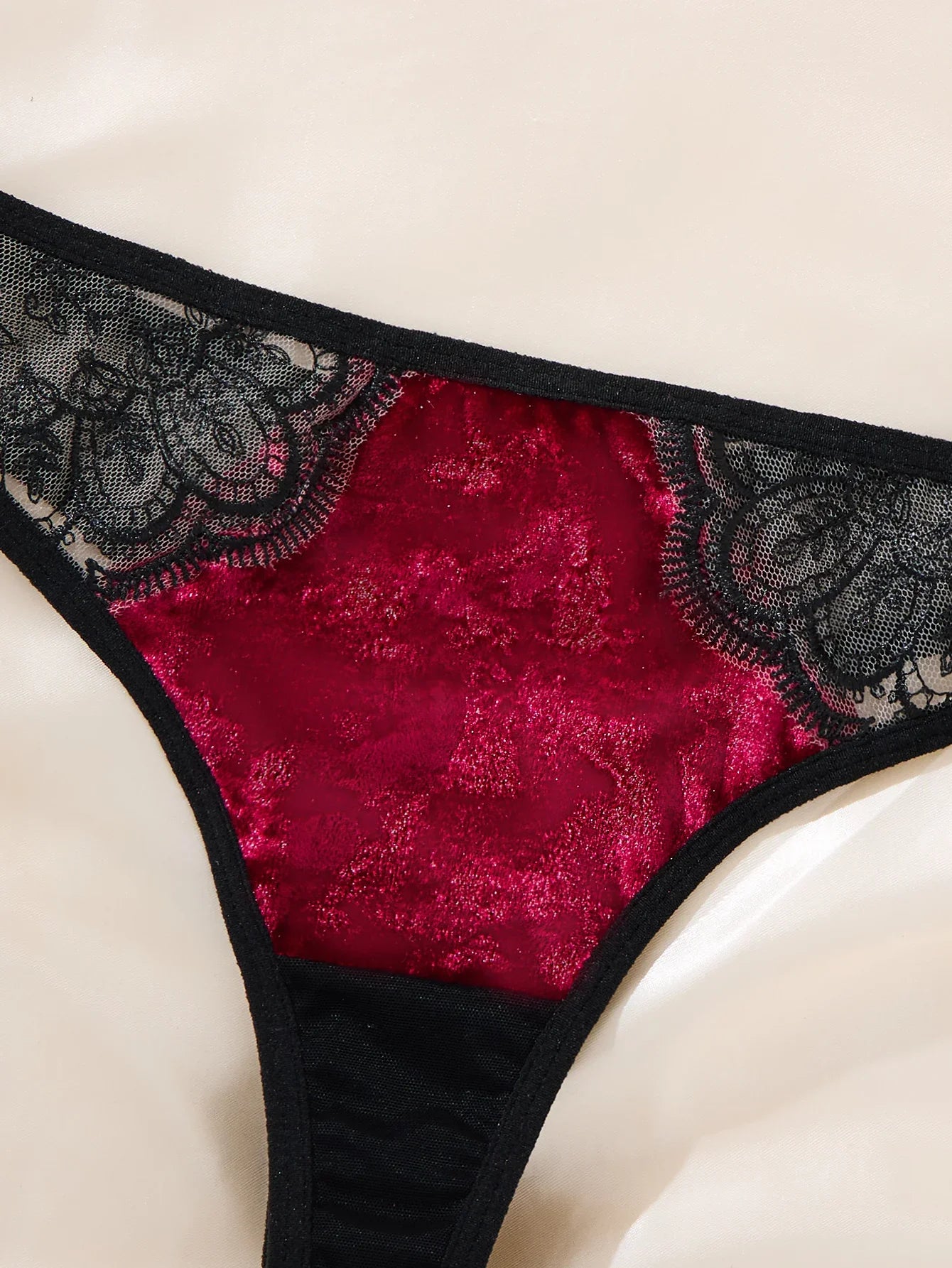 Sexy lingerie with floral see-through bra.The allure of a lingerie set for Valentine's night. BlackRed bra panties set ZA825166