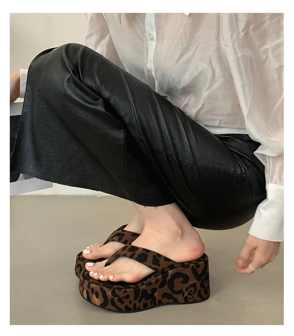 Vintage Y2K Leopard Flip&Flops Sandal Summer Chunky Platform Sandals Women Slipper Wedges Slides 8cm High Heels Shoes Mules