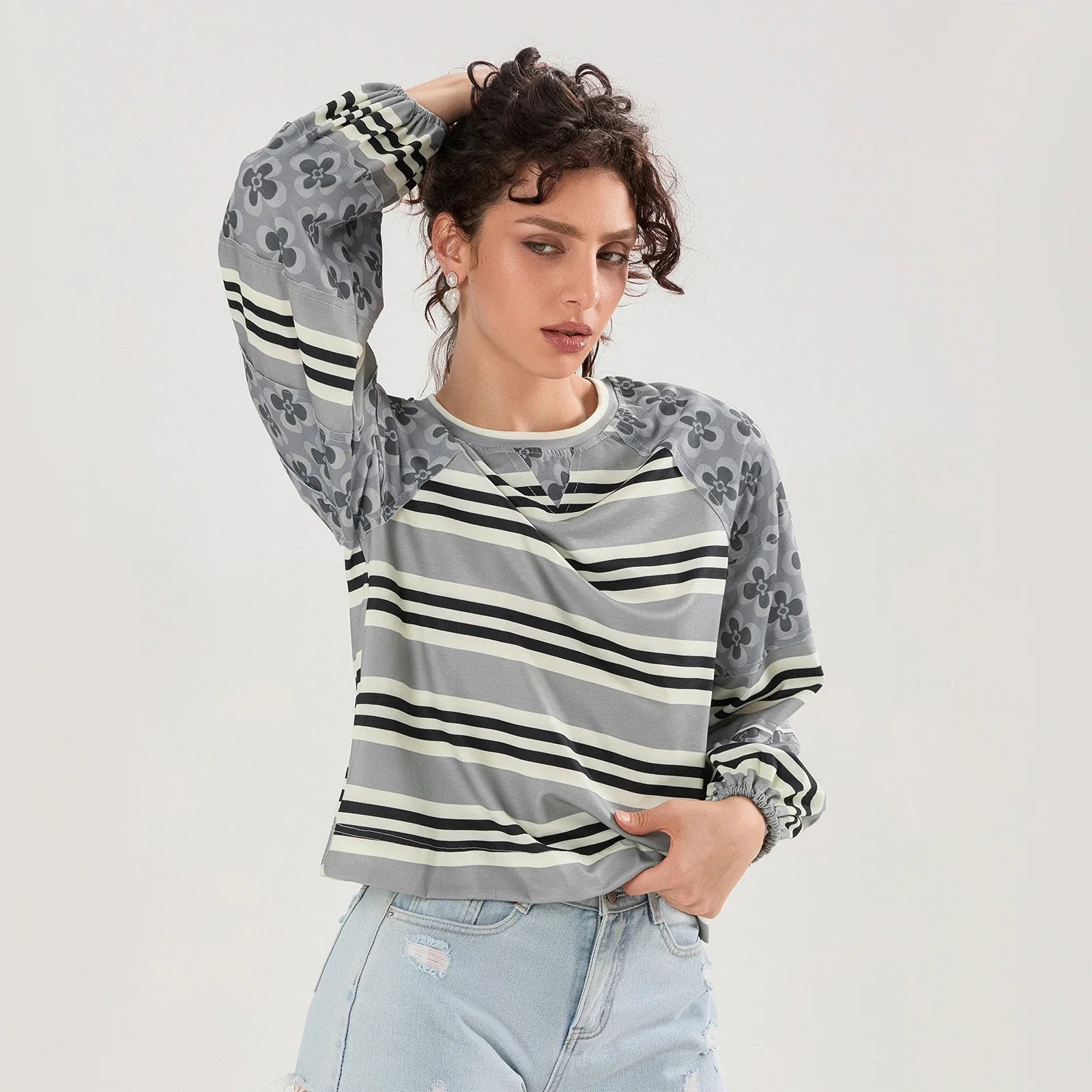 Loose Knitted Tops Women Contrast Color Stripe Floral Print Long Sleeve Pullovers Fall Winter Casual Jumpers