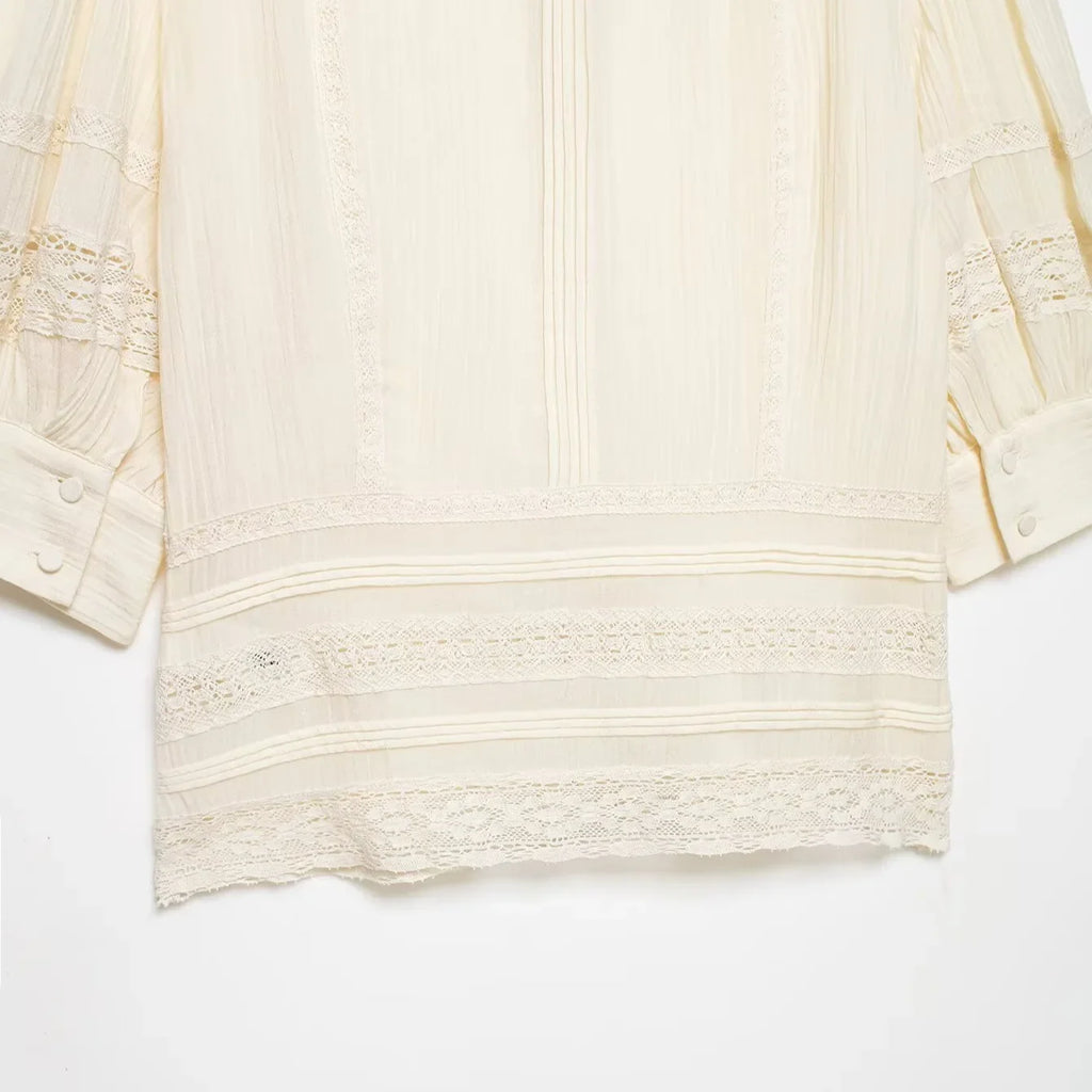 Women's Fashion Lace Romantic Style Shirt Women White Lace Trim Puff Sleeve Neck Button Front Casual Shirt For Daily Wear RJWE