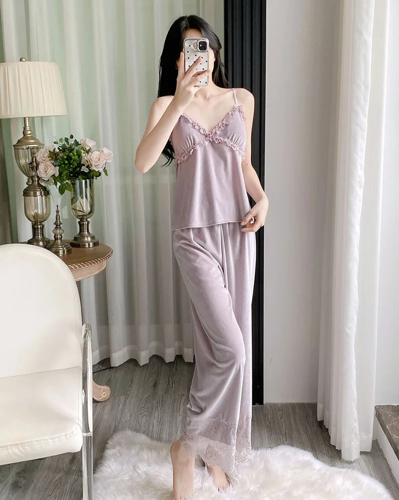 Gold velvet three-piece pajamas set, autumn and winter lace nightgown, sexy home wear with chest pad