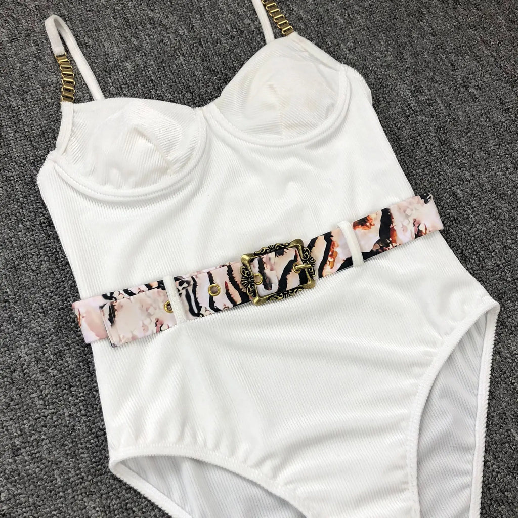 2026 High Quality Sexy One Piece Swimsuit Swimwear Women Push Up Pit Striped Metal Chain Straps Bathing Suit Beachwear with Belt