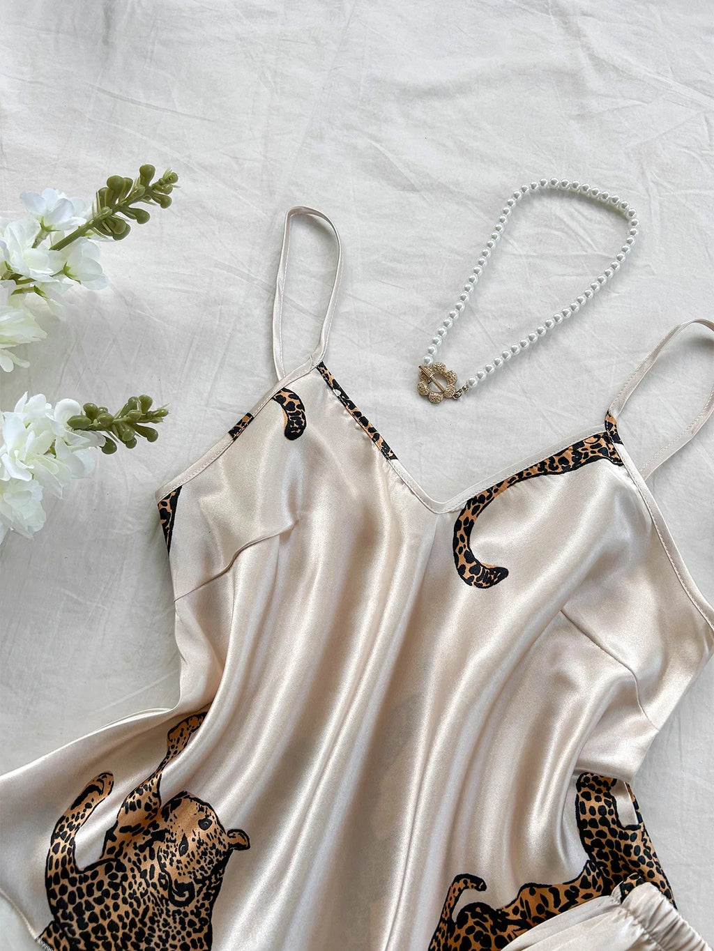 Comfortable Fashionable 2pcs V Neck Leopard Print Suspender Long Pants Pajama Set