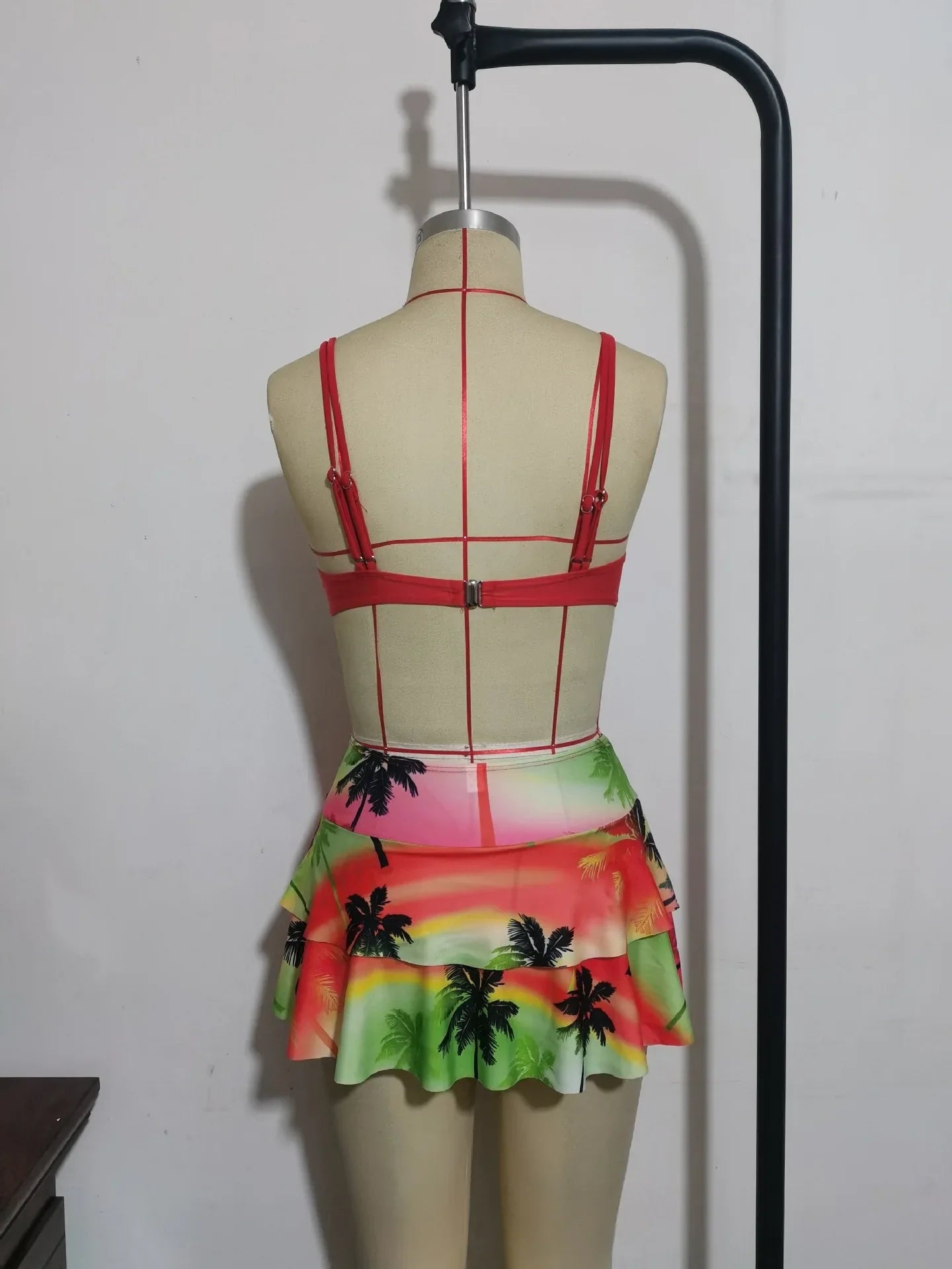 2026 Sexy Ruffled Swimsuit Women Push Up Cross Bikini Women Maple Print Gradient Beach Skirt Bathing Suit Skirt Swimwear Tankini