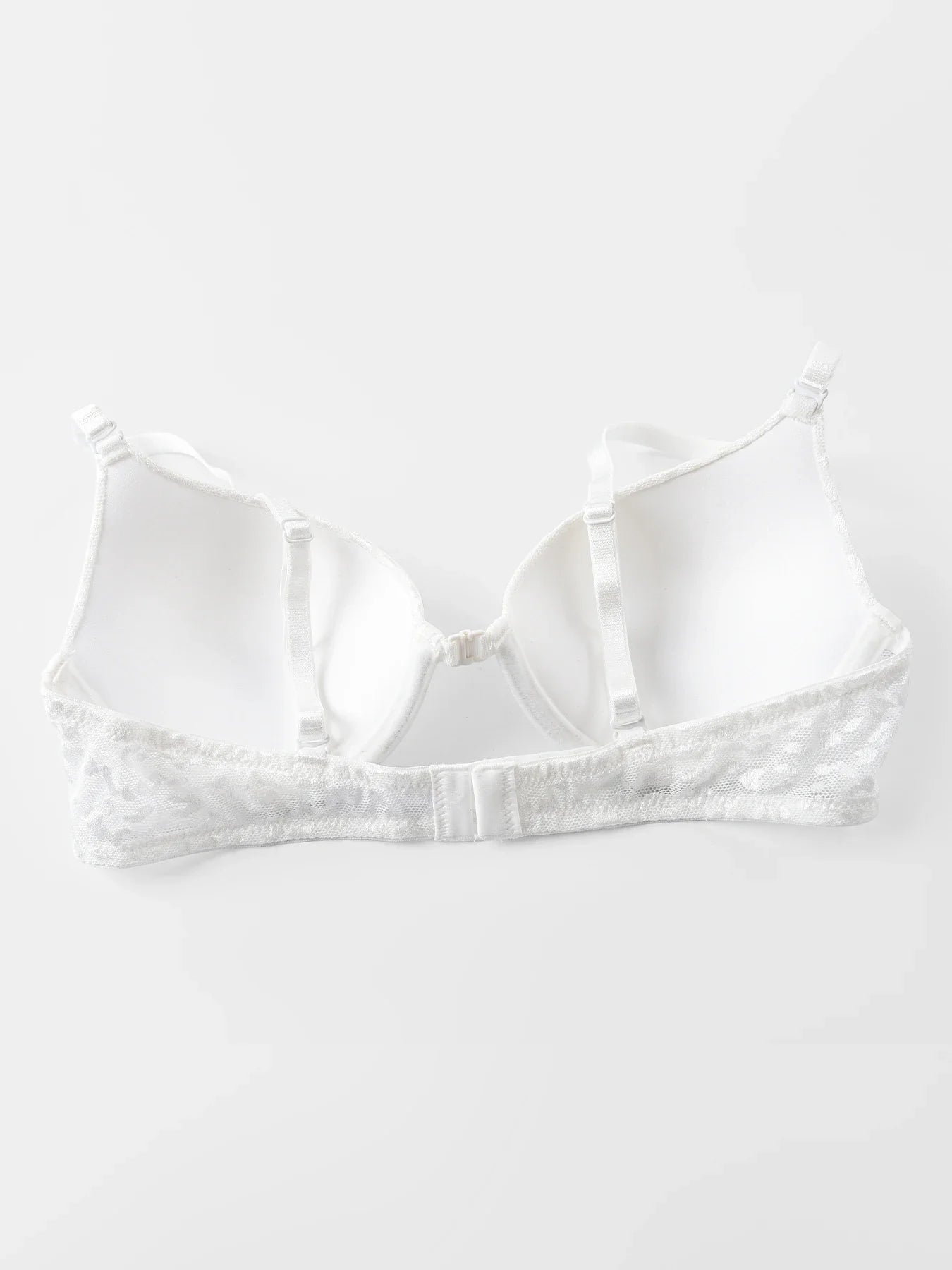 Women's Sexy Front Closure Push Up Bra Seamless Smooth Bra with underwire Makes Chest Look Smaller Lingerie beige