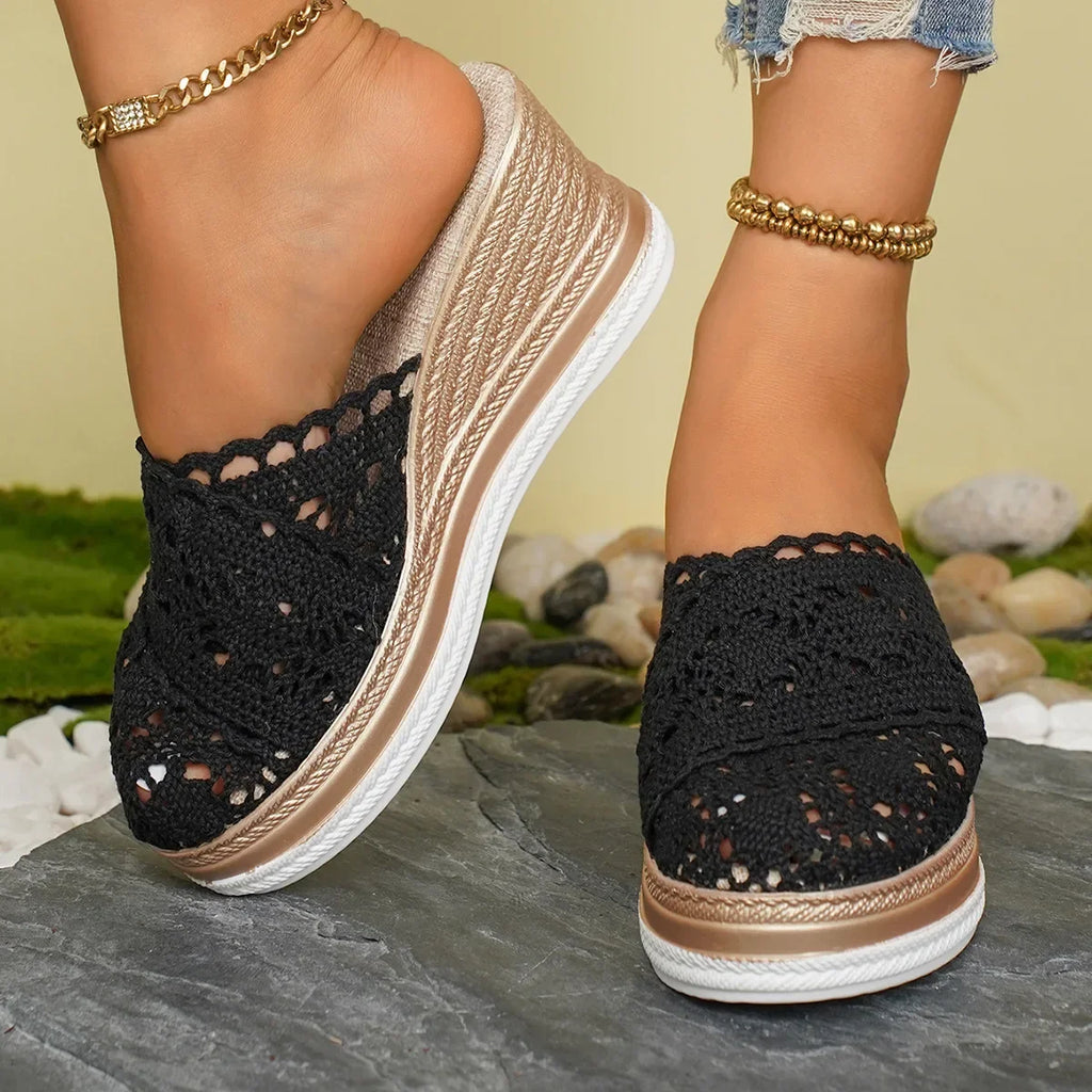 Woman Leather 2026 Fashion Wedge Female Large Size Mid-heeled Platform Black New Comfortable Retro Sandals for Women