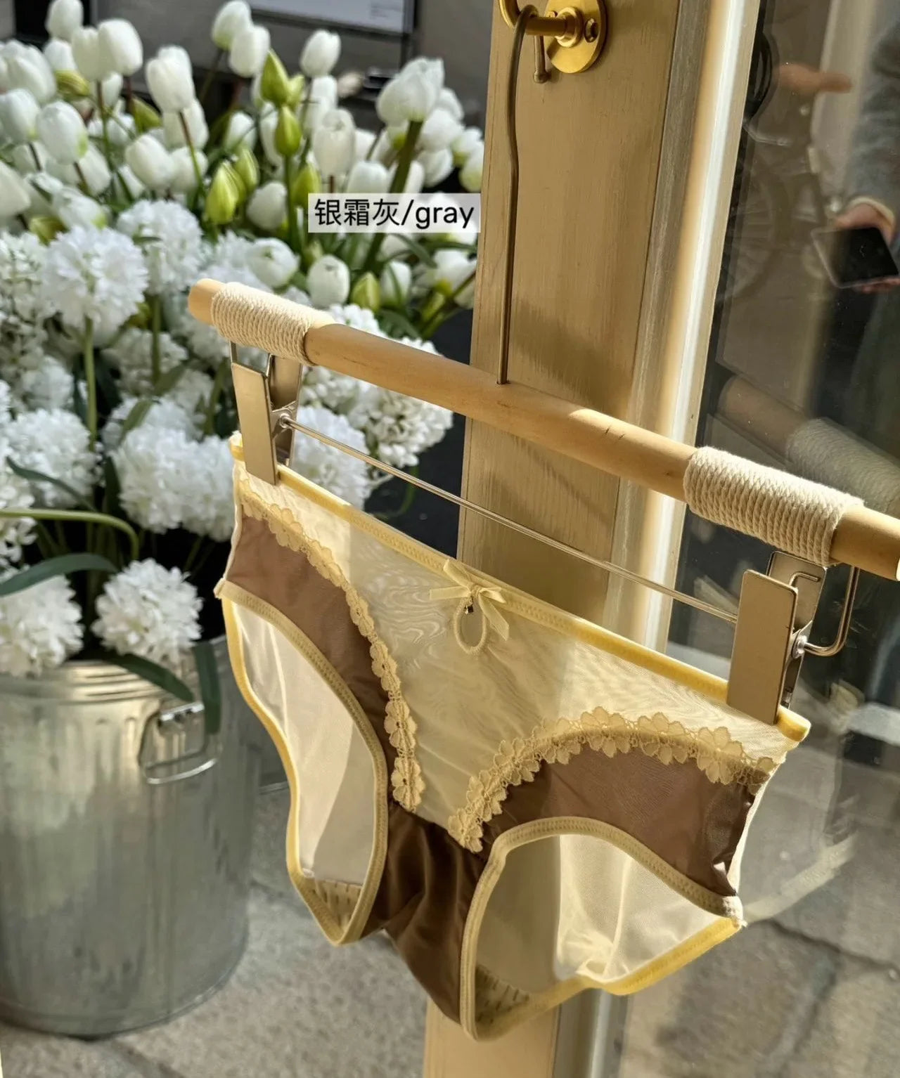 2026 Mid-waist Lace Panties Seamless Soft Mulberry Silk Bottom Crotch Women's Lace Panties Women