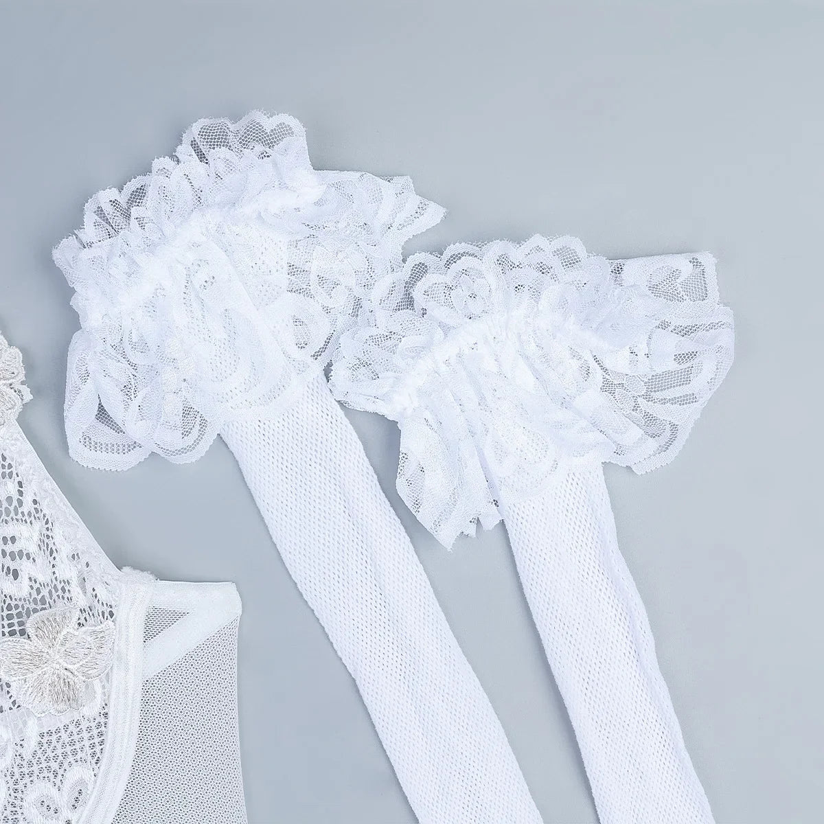 Toucheart Embroidery Floral Sexy Lingerie Panty Garters3PCS Skinny Plunge Patchwork See-through Romantic Private Interesting Set
