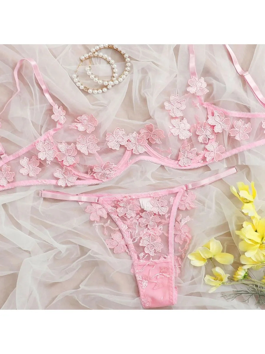 Toucheart Sexy Lingerie Set Transparent Feminine Sweet Mesh Embroidered Lace Bra Flower Applique Transparent Lingerie Women Kit