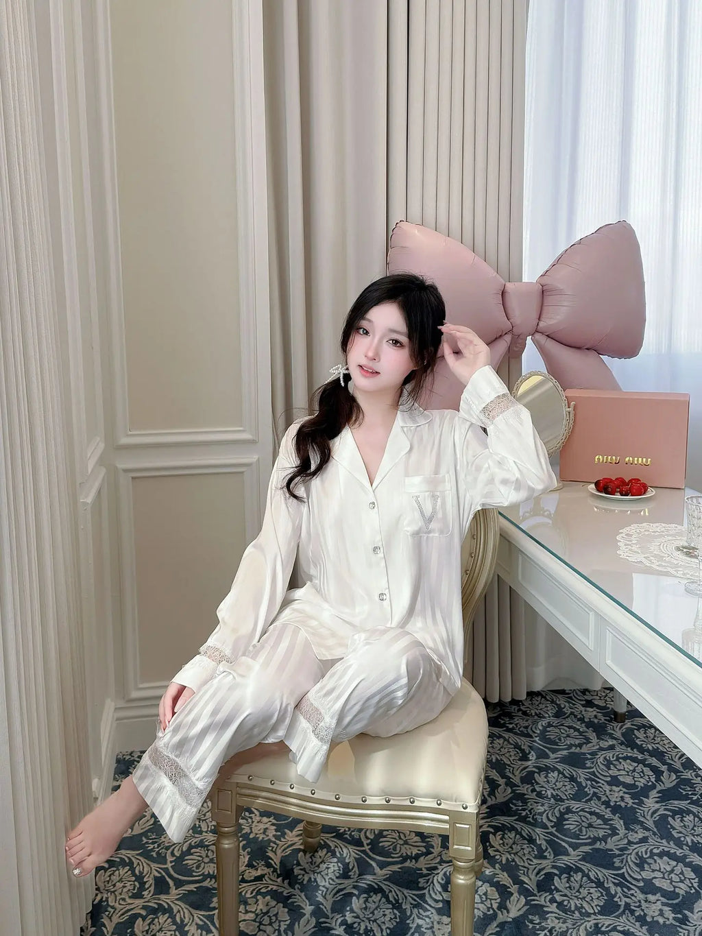 Lace splicing light luxury pajamas for women long-sleeved ice silk silk early spring comfortable home wear set