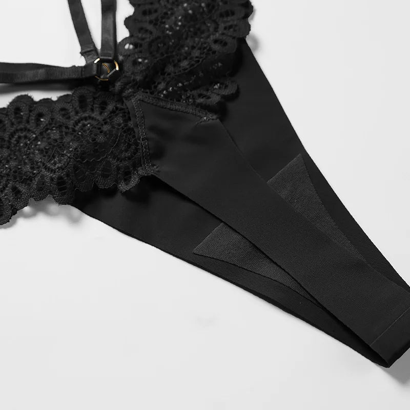 Lace Girls G String Thin Sexy Panties Seamless Women Briefs Ice Silk Thong Hollow Out Low Waist Underwear Female Lingerie