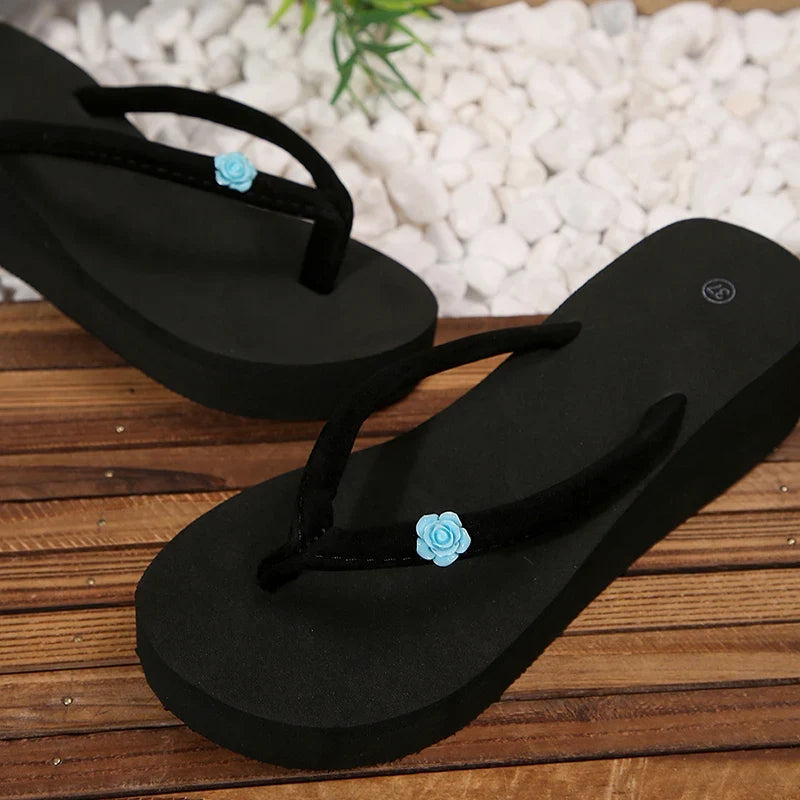 Women's Flower Decor Med Heel Flip Flops Simple Style Black Wedge Clip Toe Slides Woman Summer Outdoor Med Heel Slippers Mujer