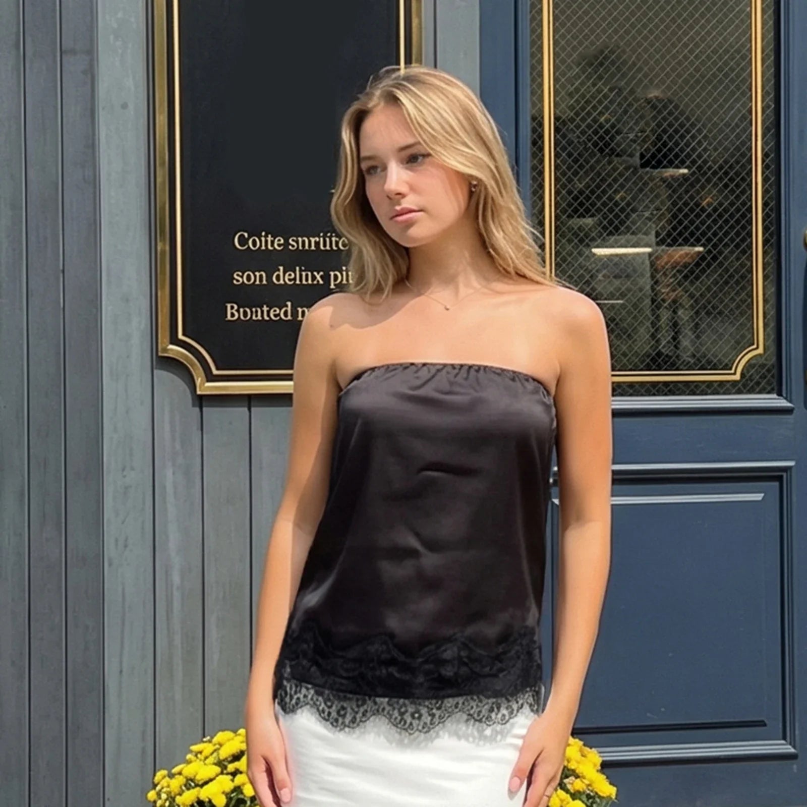 Women Solid Color Satin Tube Tops Summer Eyelash Lace Trim Backless Off-Shoulder Bandeau Backless Vest for Streetwear