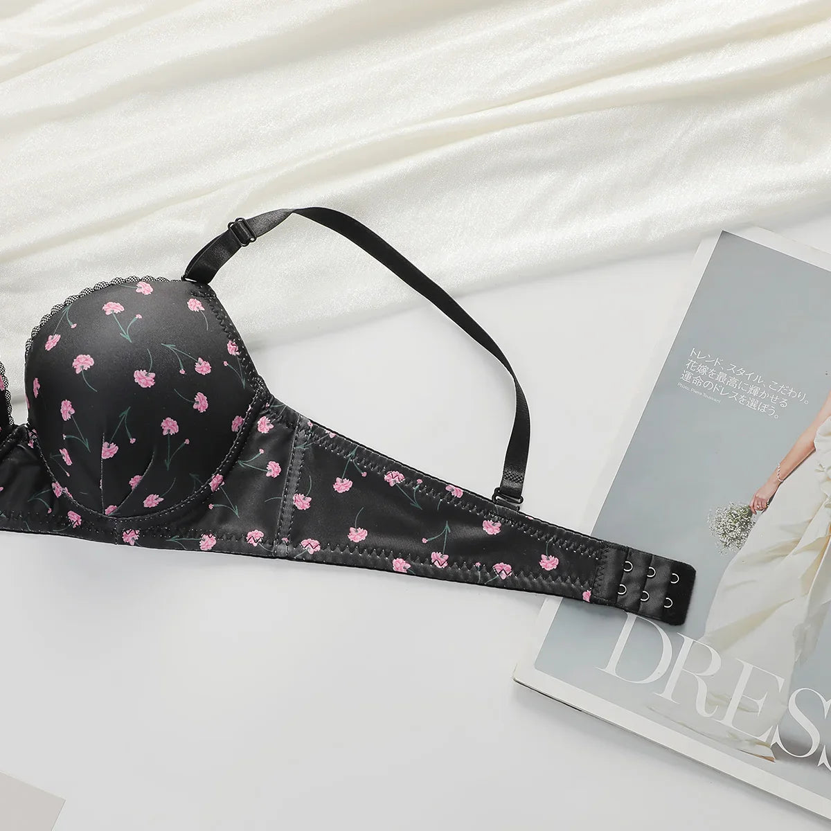 Two Piece Women Underwear Set With Floral Print Design 3/4 Cup Hood Gathered And Matching Triangle Underwear Sexy Lingerie A2169