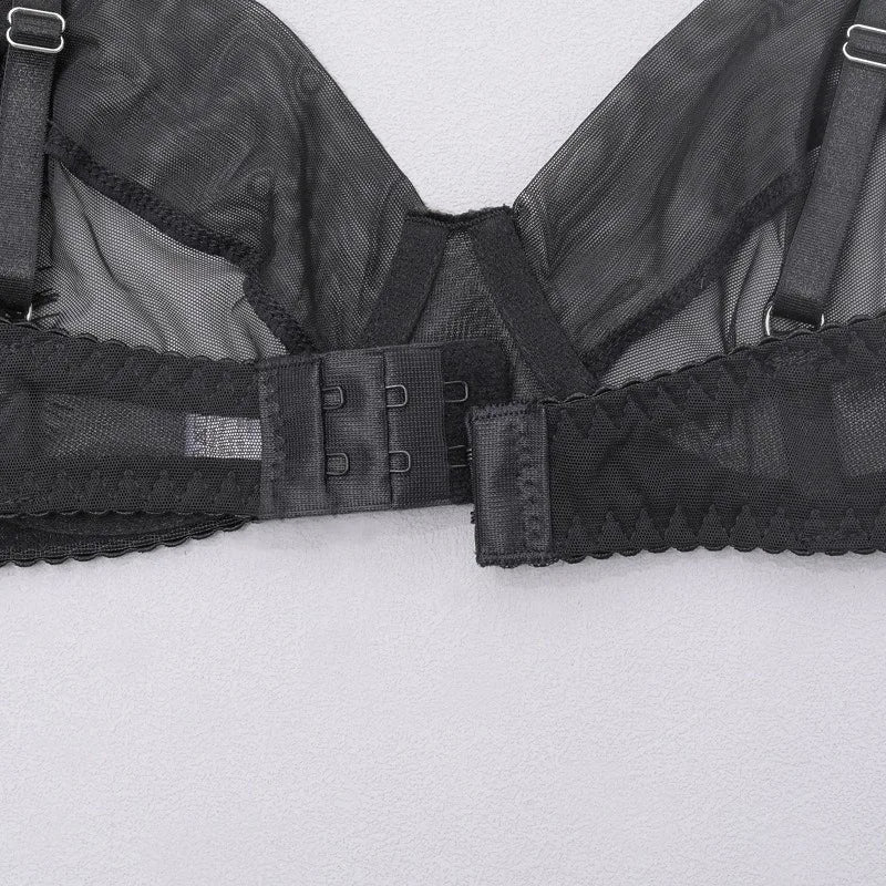 Toucheart 4 Piece Set Sexy Lingerie Set Lace Perspective Bra Women Mesh Patchwork Ruffled Skirt Garter Socks Sexy Underwear Suit
