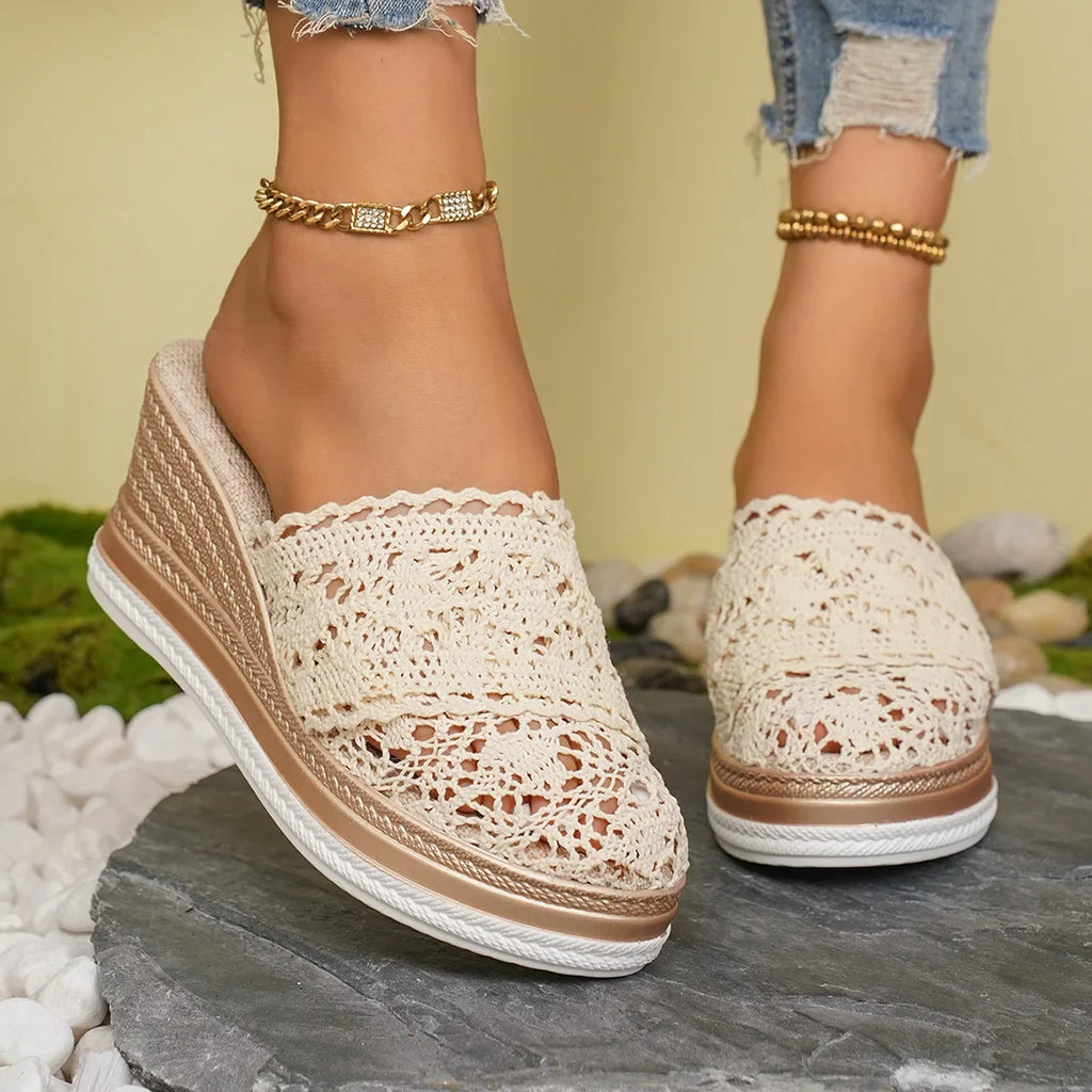 Woman Leather 2026 Fashion Wedge Female Large Size Mid-heeled Platform Black New Comfortable Retro Sandals for Women