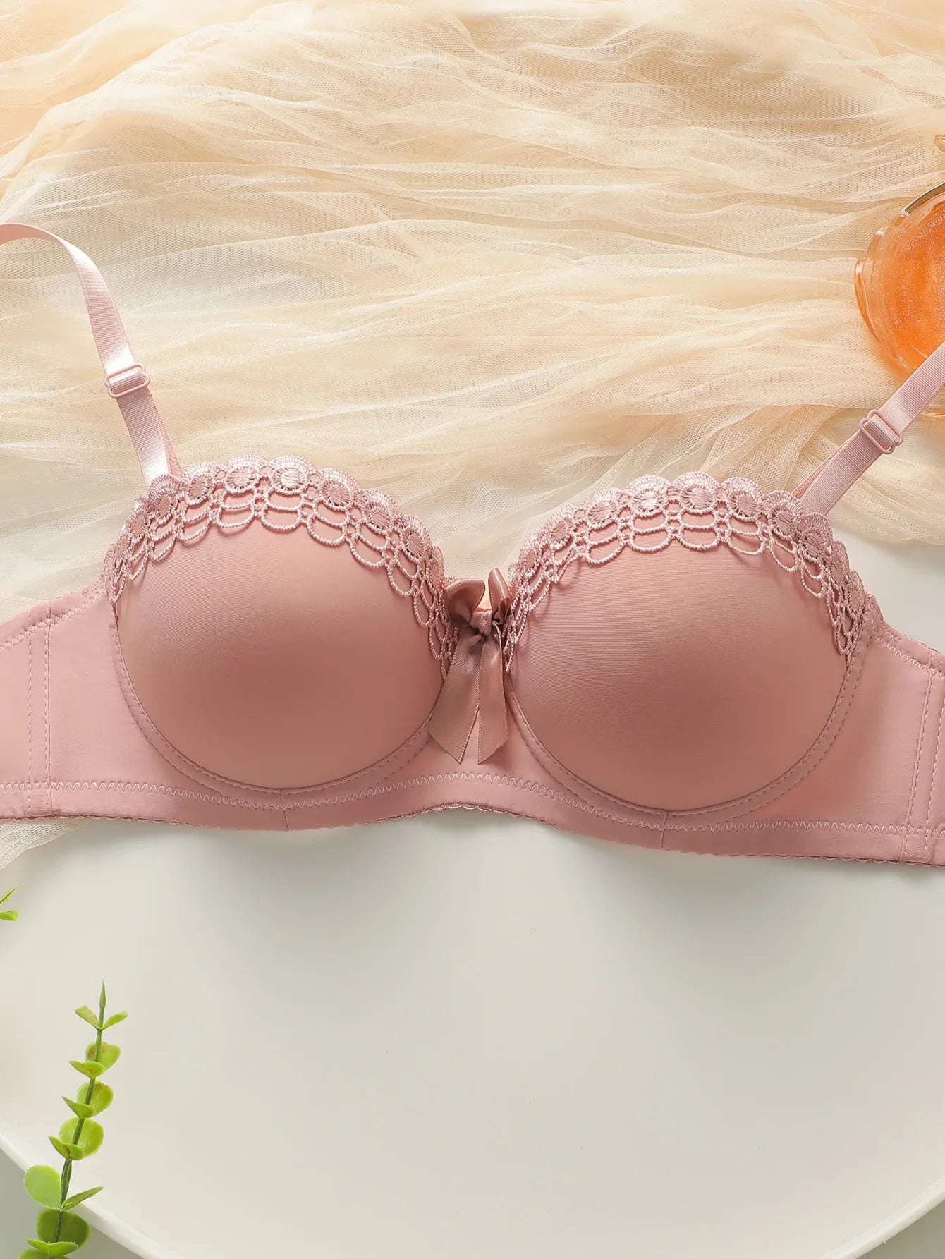 2-piece set of multi-color women underwear with steel rims gathered bra embroidered lace daily sweet braissere push up bra 1903