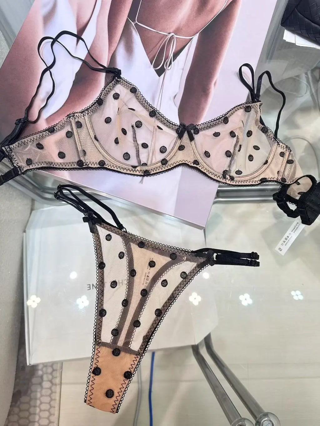 Elegant French Lingerie Set Sexy Lace Dotted Mesh Bra, Ultra Thin Large Bust Minimizer Push Up Anti Sagging Comfort MOYISU 32-38