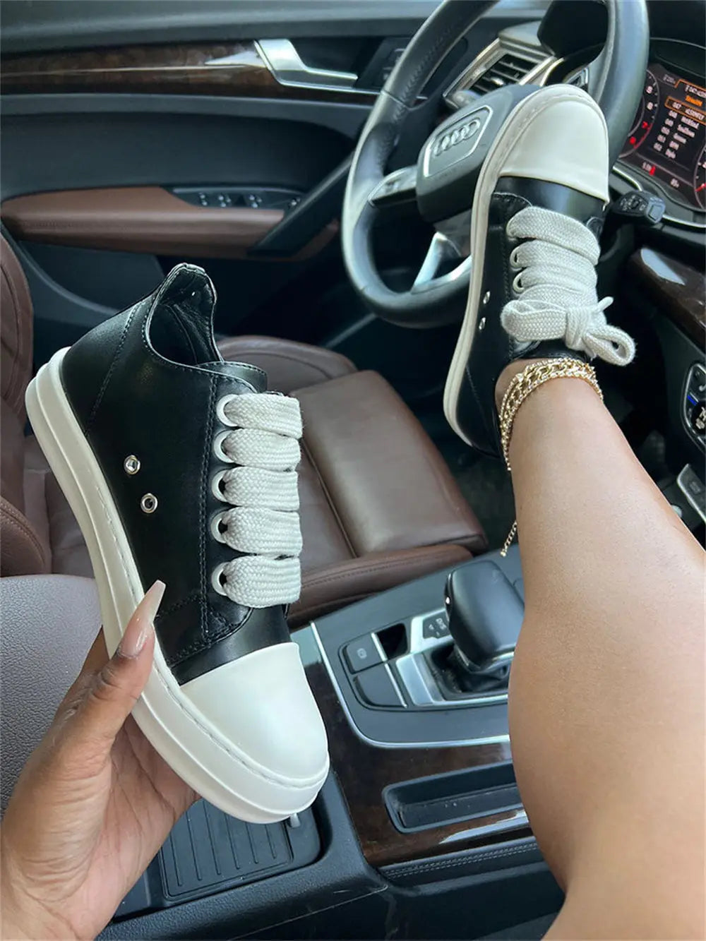 2025 Big Size 44 Women's Platform Skate Shoes Fashion Summer Black Pink Red Lace-up Men Sporty Vulcanize Casual Flat Shoes