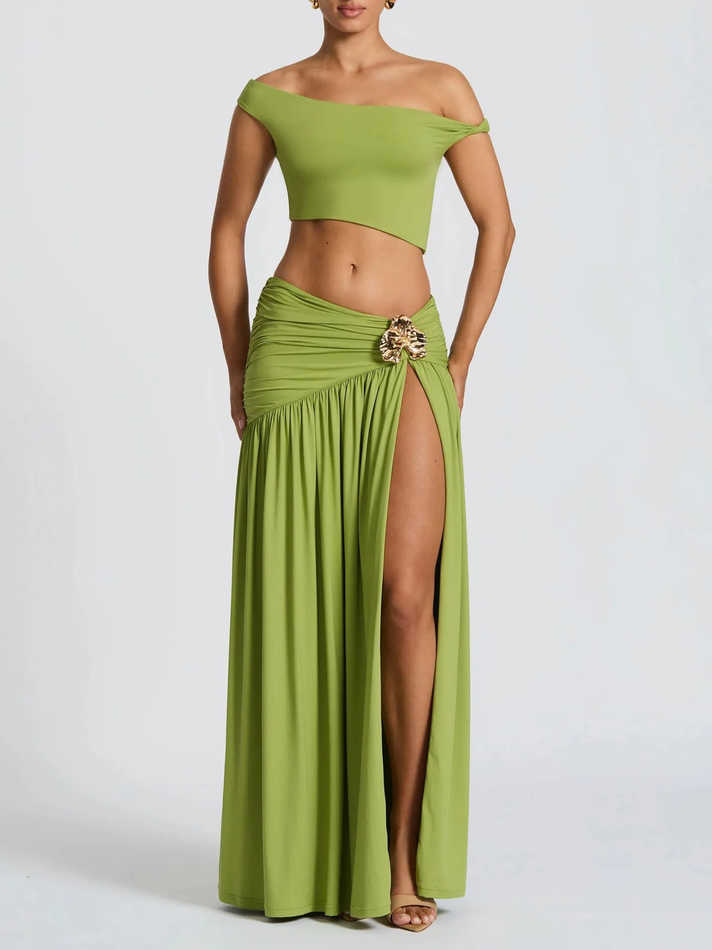 Summer Skirt Set Women Metal Flower Sexy Off Shoulder Slim Crop Top High Slit Skirt Sets Fashion Backless Pleated 2 Piece Suits