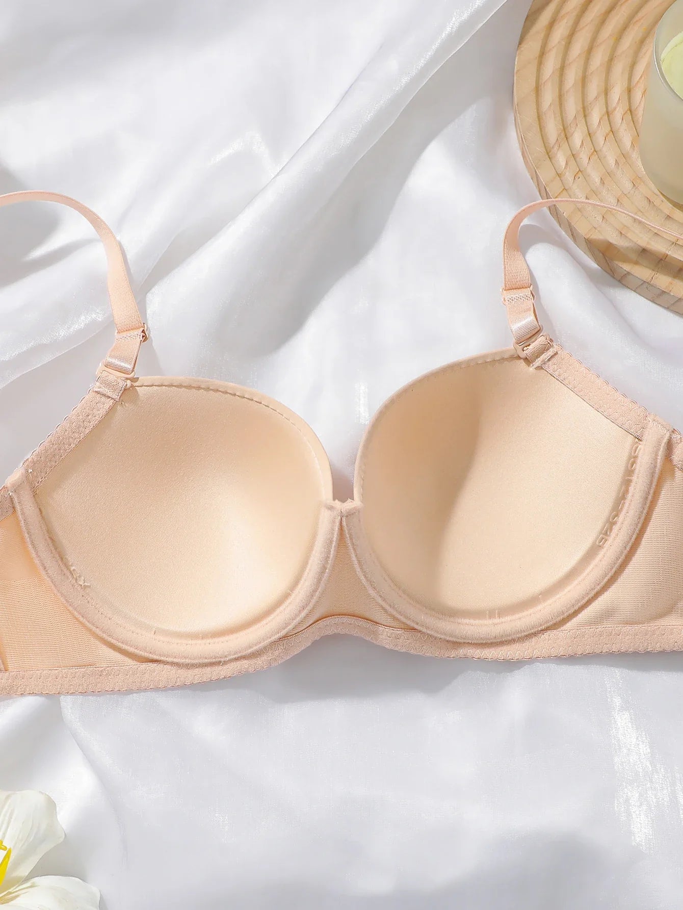 Hot selling solid color 2-piece underwear set multi-color daily four season Bra set comfortable to wear sexy Lingerie 2611