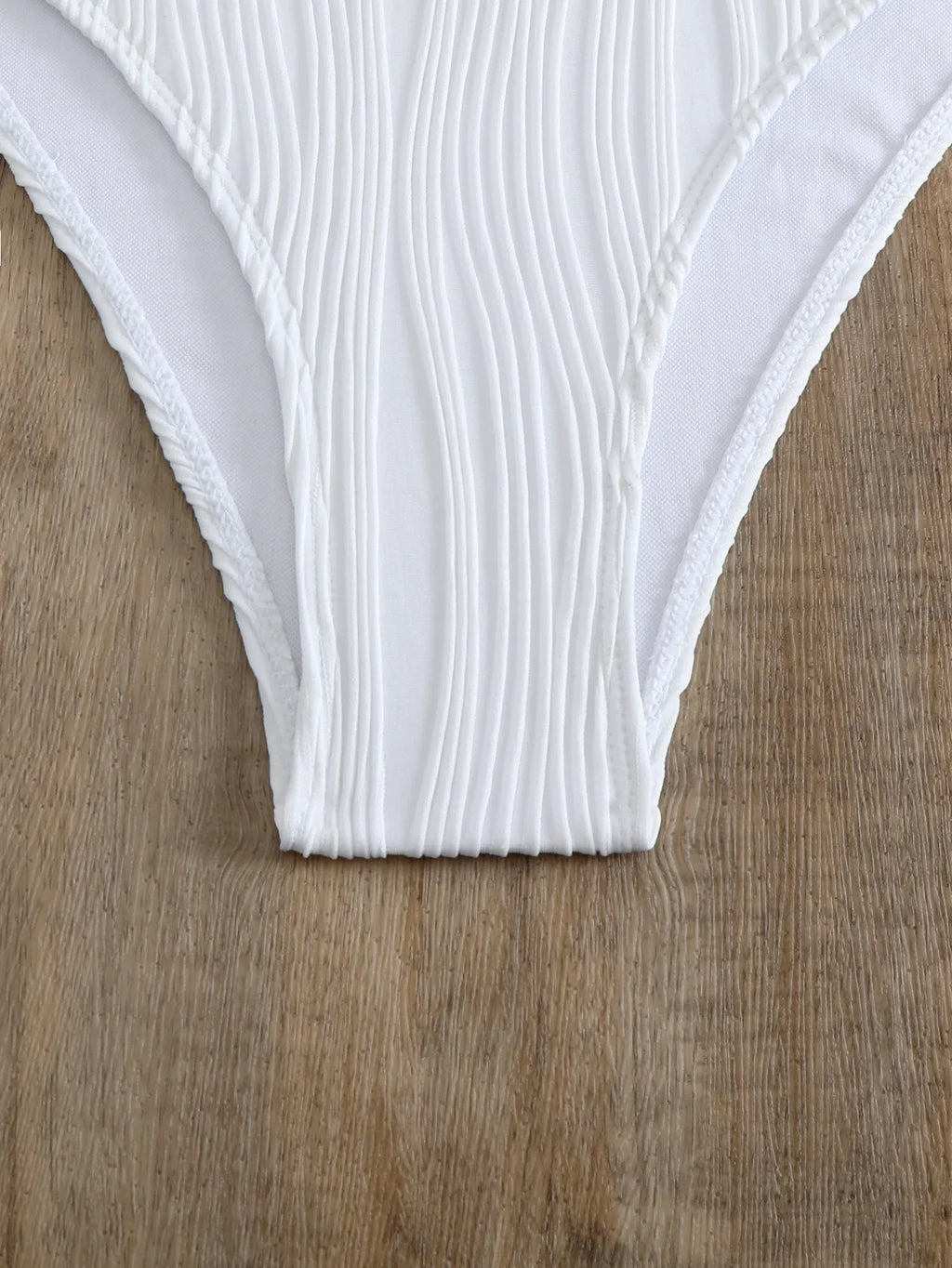 S - XXL Halter V Neck Wrinkled Female Swimwear One Piece Swimsuit Women Backless Monokini High Cut Bathing Suit Swim Beach Wear
