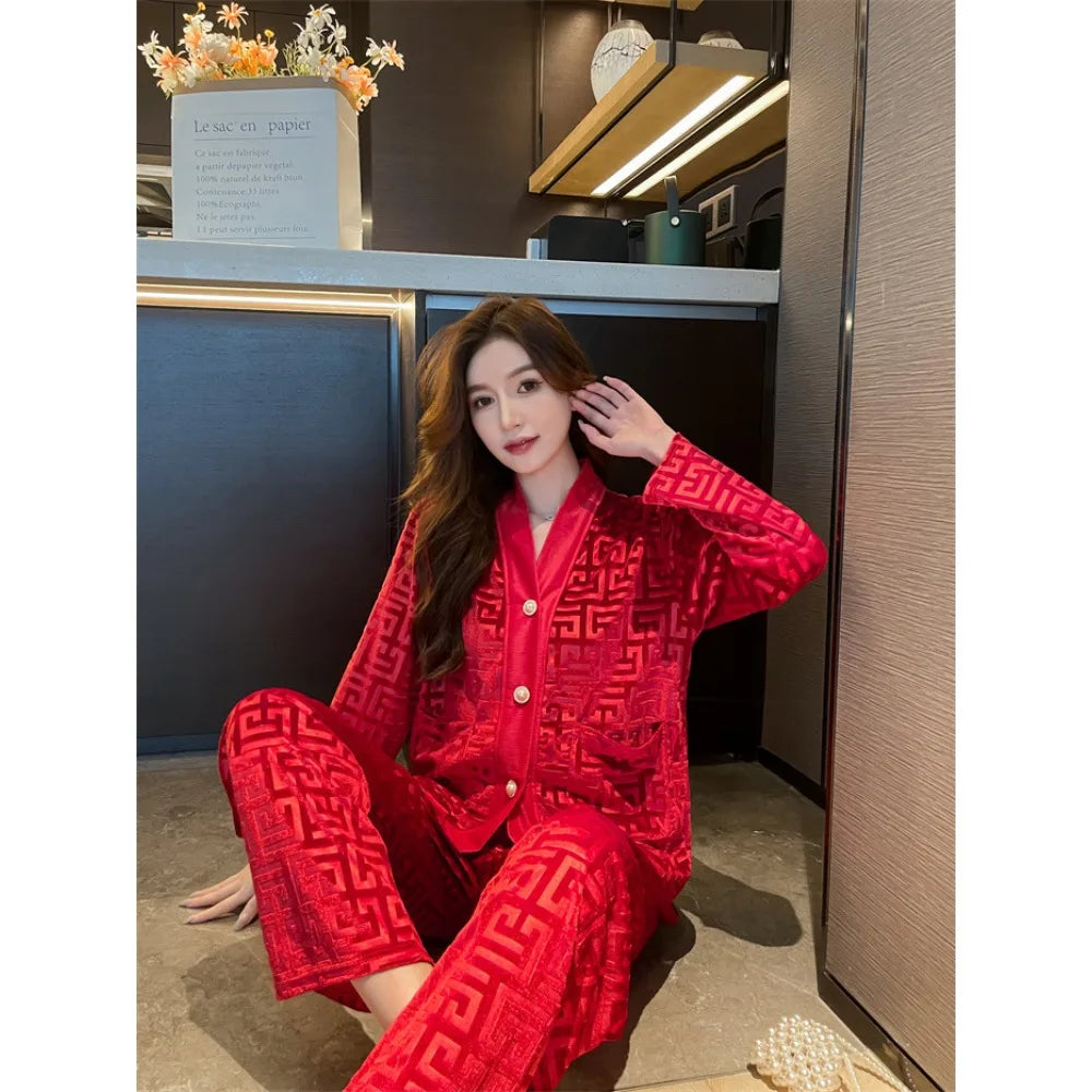 Autumn and winter new gold velvet pajamas V-neck Korean velvet sweet and sexy lace home clothes